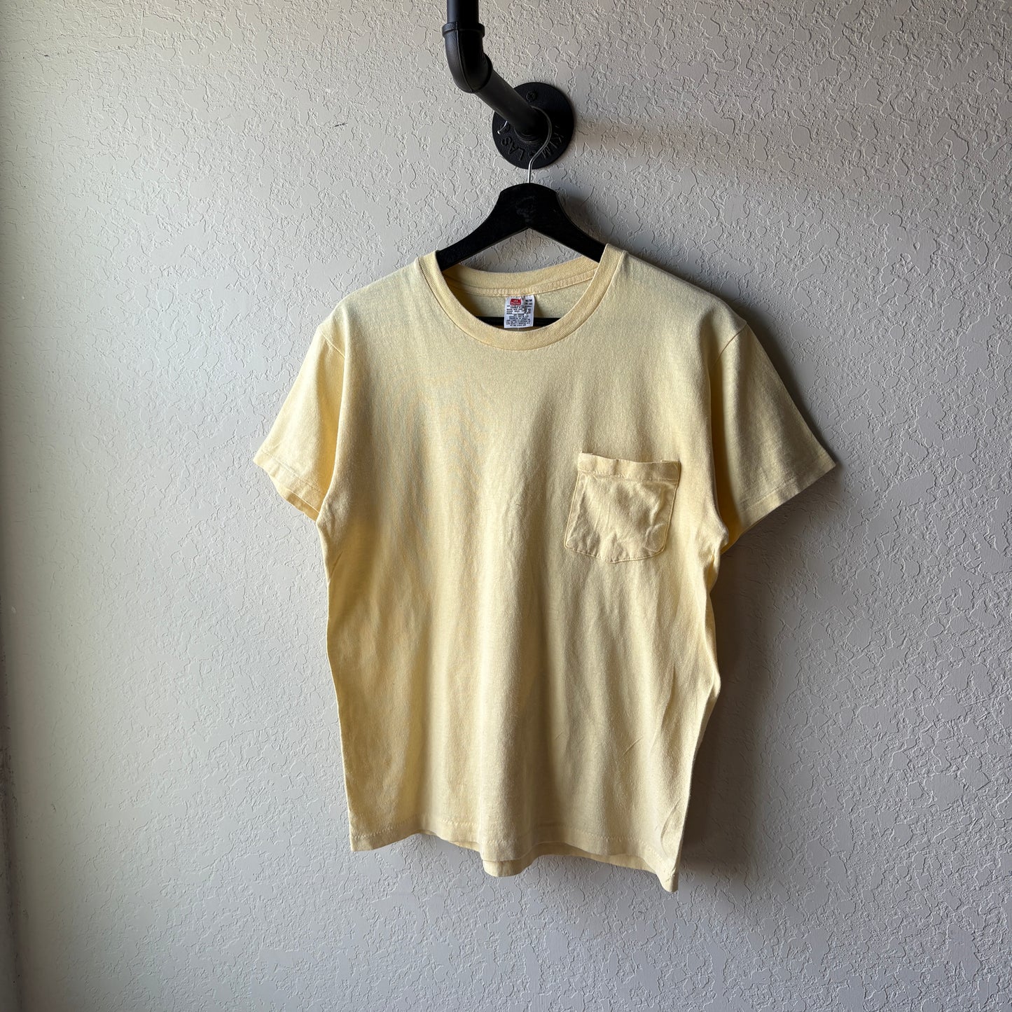 Vintage 1980s Yellow Pocket tee : Medium