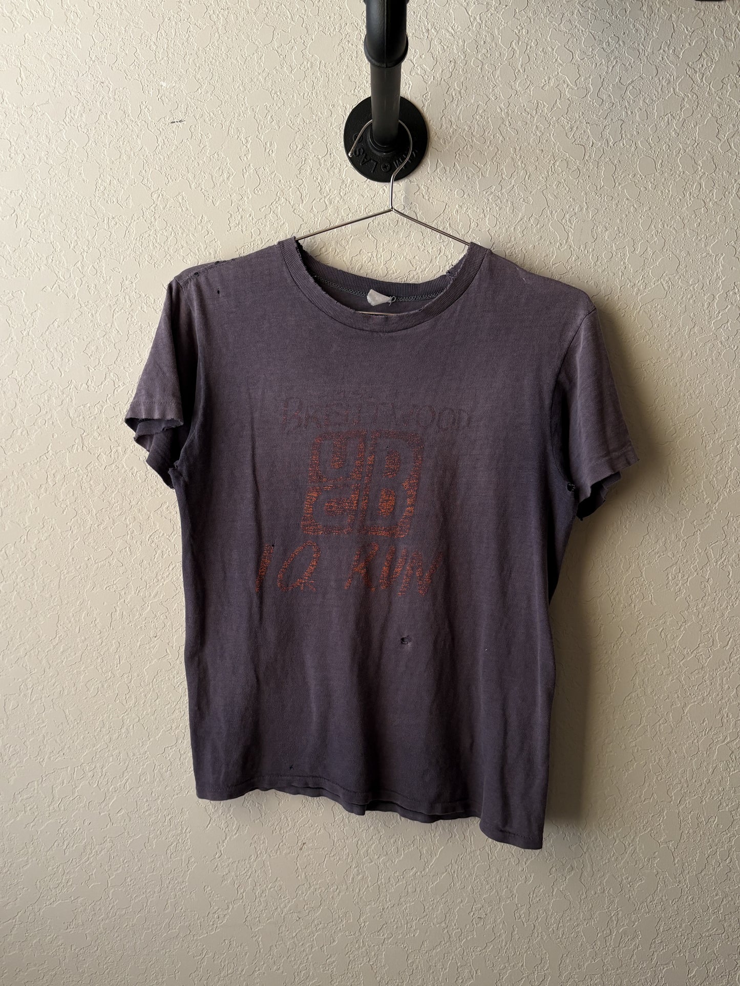 Vintage 1970s Faded and Thrashed 5K Run Tee : Medium