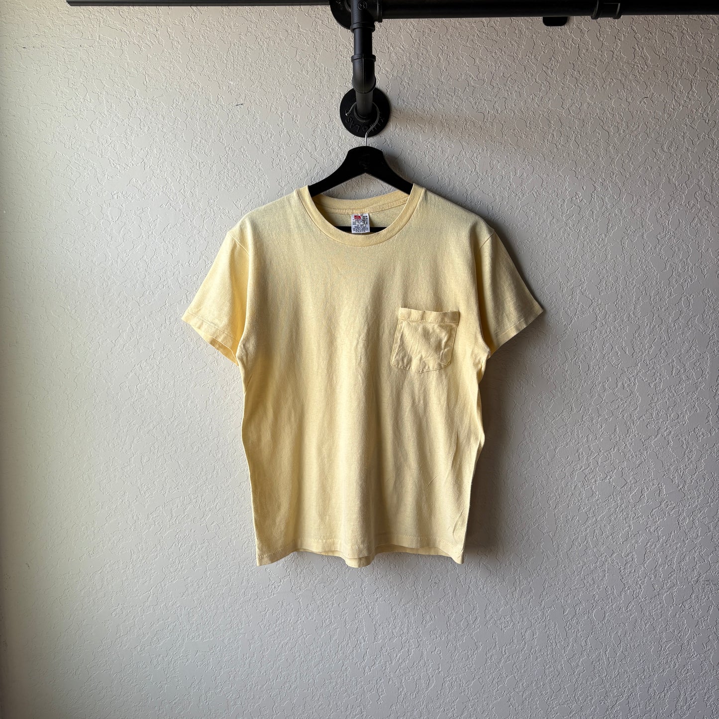 Vintage 1980s Yellow Pocket tee : Medium