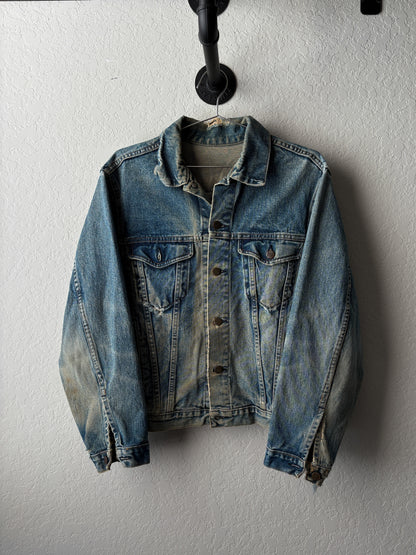 Vintage Faded and Thrashed Unbranded Denim Jacket : Medium
