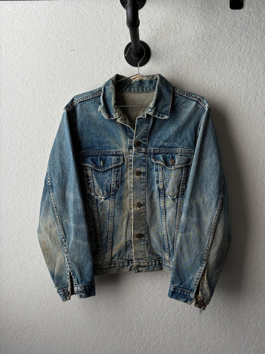 Vintage Faded and Thrashed Unbranded Denim Jacket : Medium
